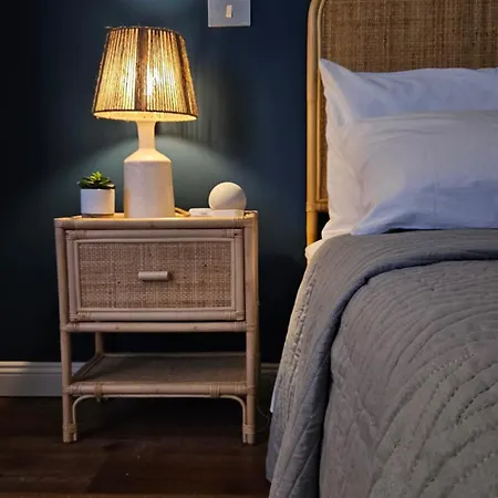 ベッド・アンド・ブレックファスト N 5