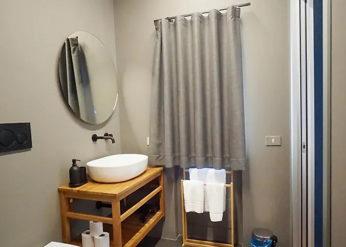 N 5 לינה וארוחת בוקר פומפיי