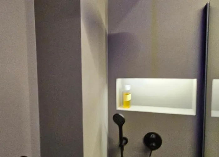 N 5 לינה וארוחת בוקר 4*