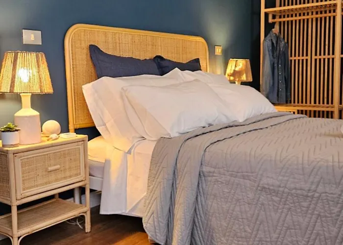 N 5 לינה וארוחת בוקר